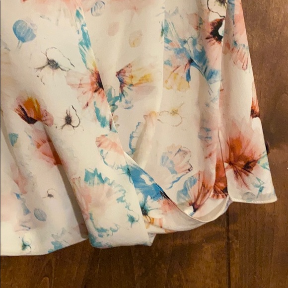 Rebecca Taylor size 4 silk floral drape-back top! - Picture 6 of 6